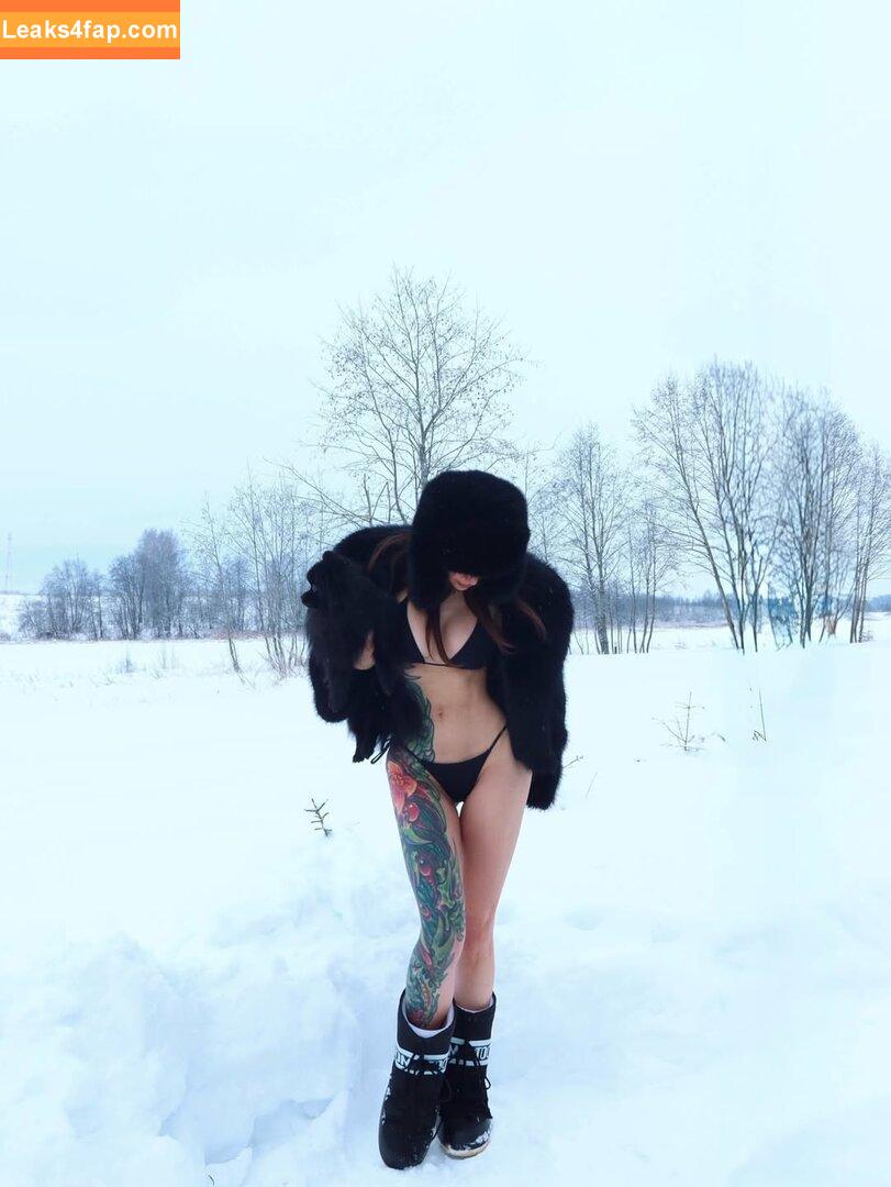 Toma Zhdanova / _tomato_333_ / tomato_mood слитое фото фото #0279