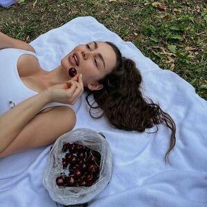 Toma Zhdanova photo #0190