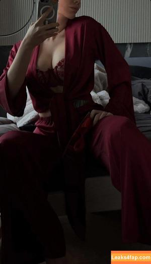 Toma Zhdanova photo #0204