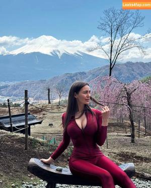 Toma Zhdanova фото #0222
