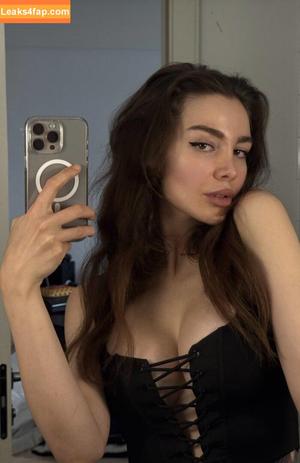 Toma Zhdanova photo #0247