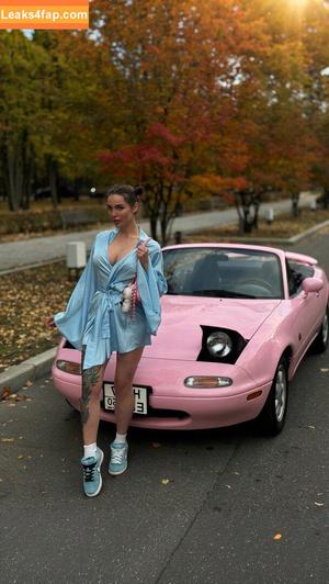 Toma Zhdanova photo #0261