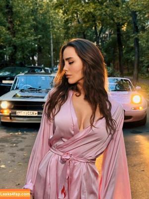 Toma Zhdanova photo #0266