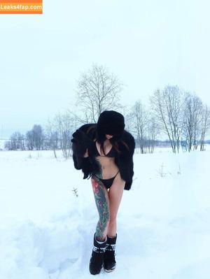 Toma Zhdanova photo #0279