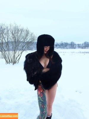 Toma Zhdanova photo #0280