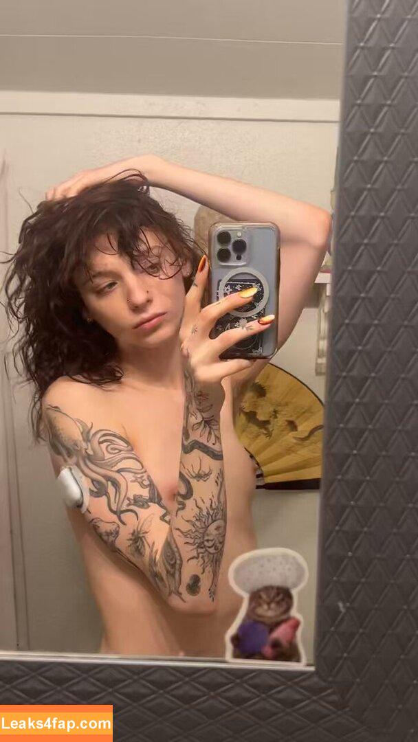 Tomi Jolee /  leaked photo photo #0001