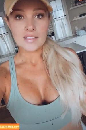 Tomi Lahren фото #0050