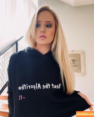 Tomi Lahren photo #0141