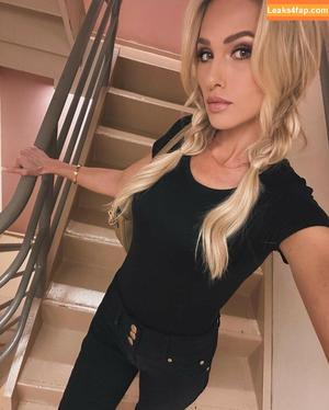 Tomi Lahren photo #0157