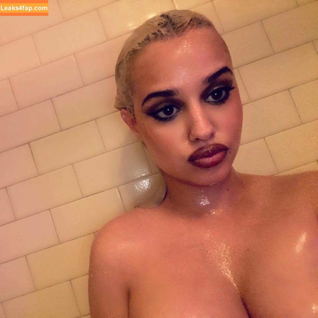 Tommy Genesis / goodnightangel / tommygenesis leaked photo photo #0029