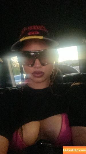 Tommy Genesis photo #0048