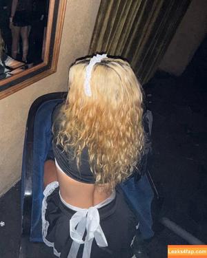 Tommy Genesis фото #0052