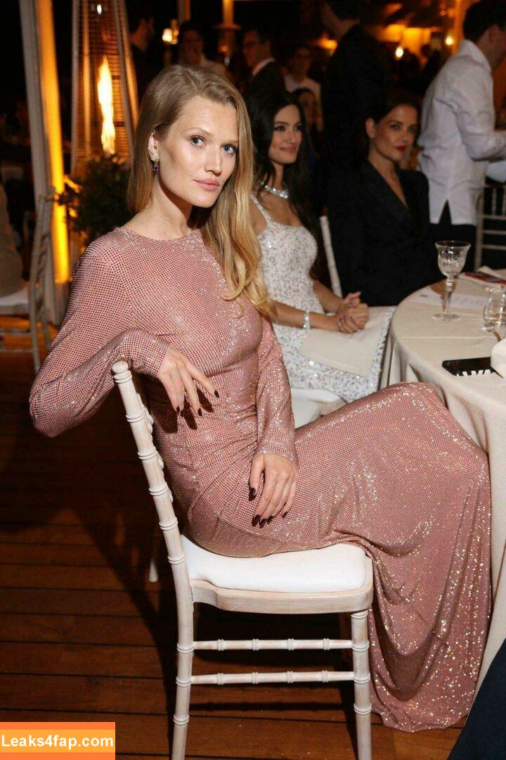 Toni Garrn / tonigarrn leaked photo photo #0030
