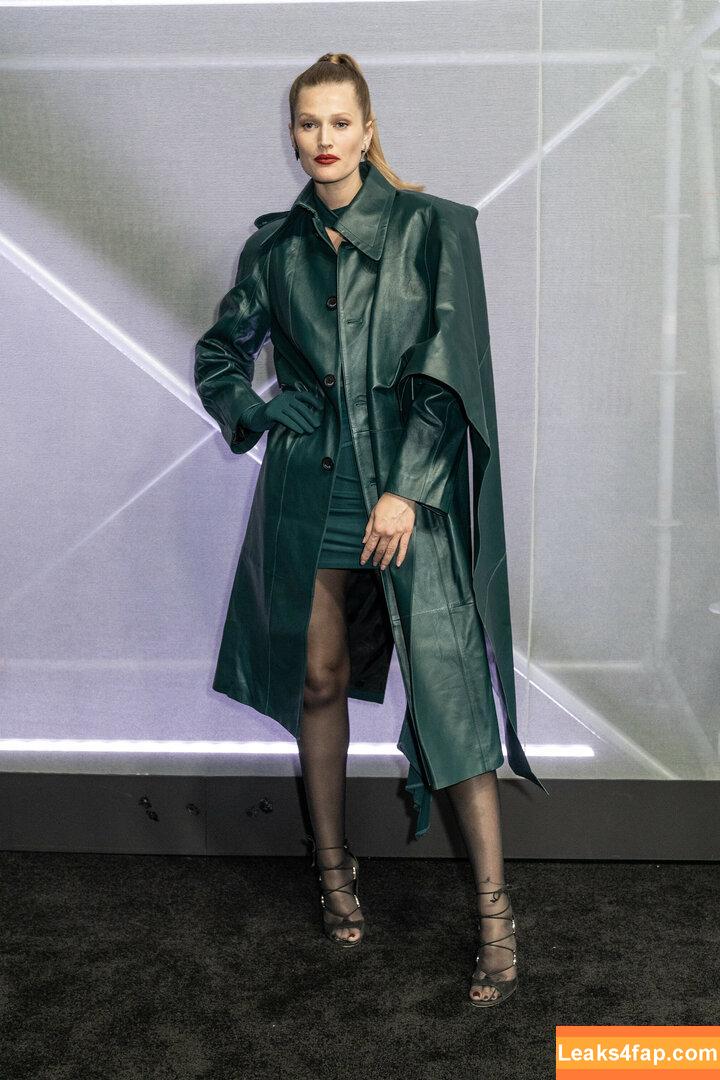 Toni Garrn / tonigarrn leaked photo photo #0049