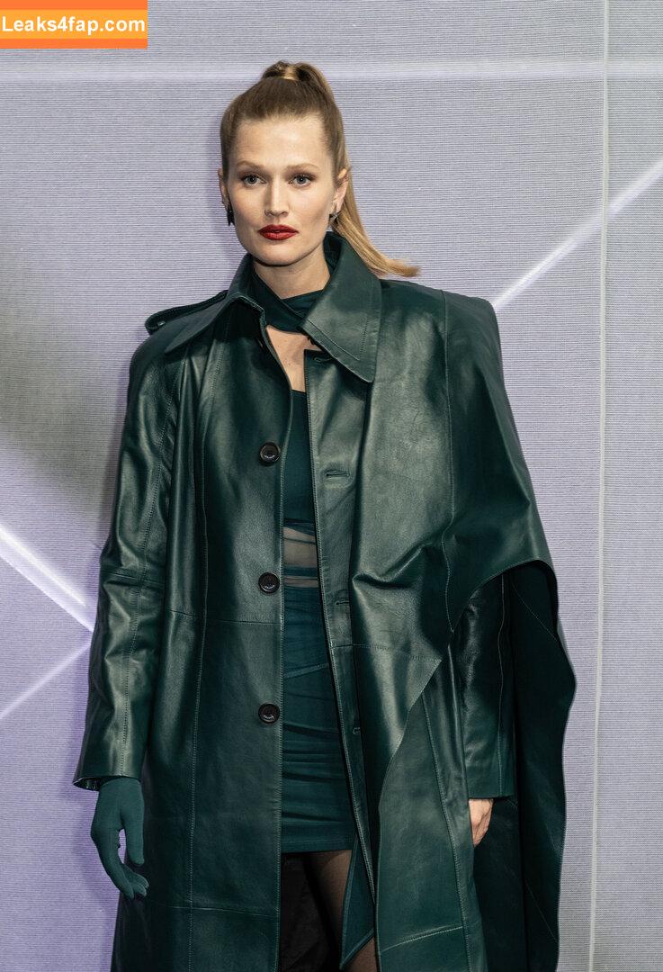 Toni Garrn / tonigarrn leaked photo photo #0052