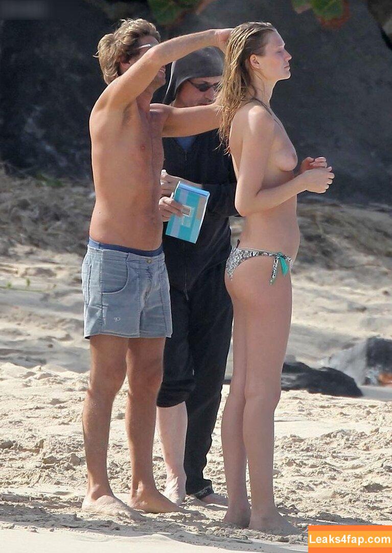 Toni Garrn / tonigarrn leaked photo photo #0245