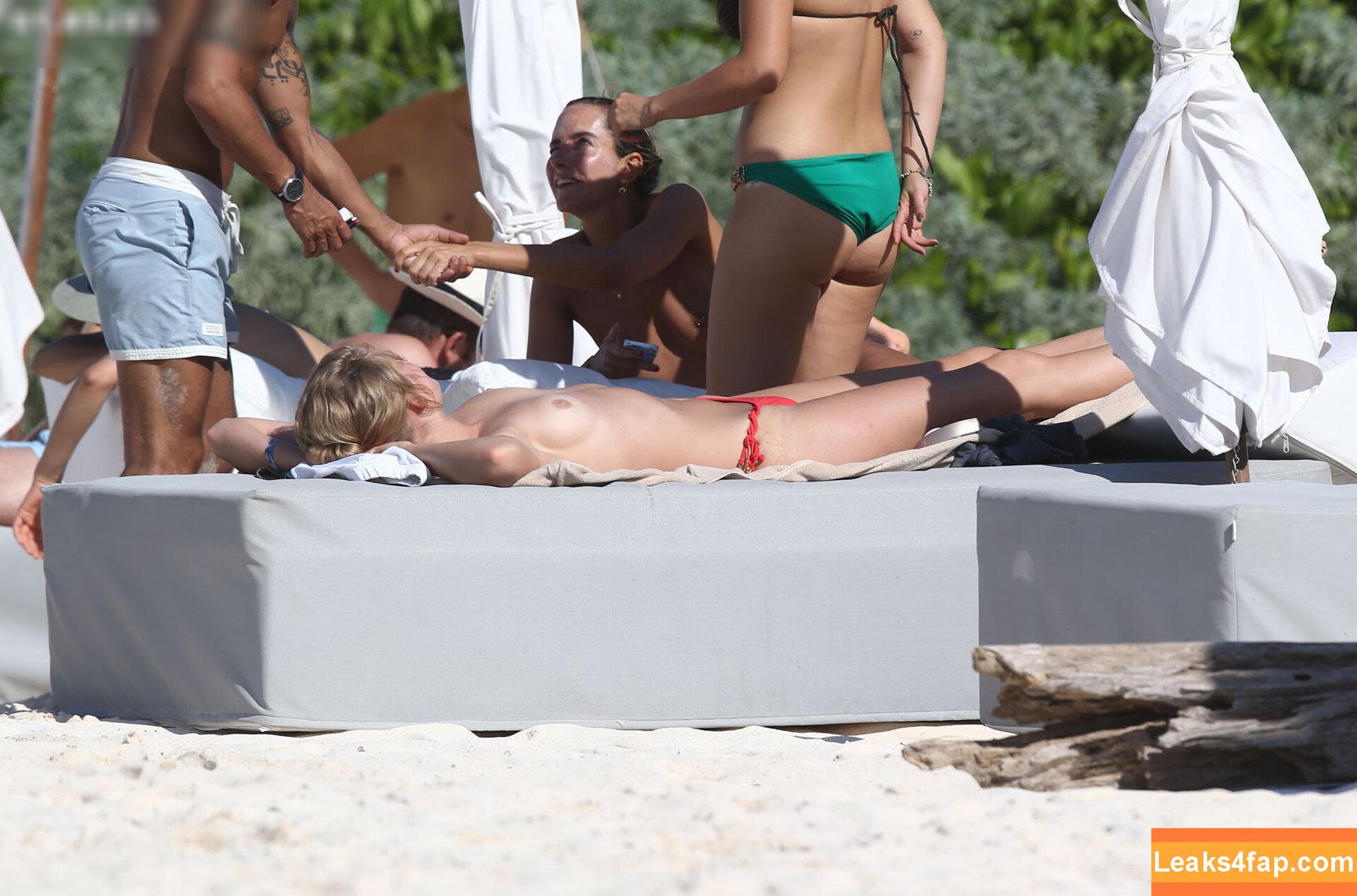 Toni Garrn / tonigarrn leaked photo photo #0441