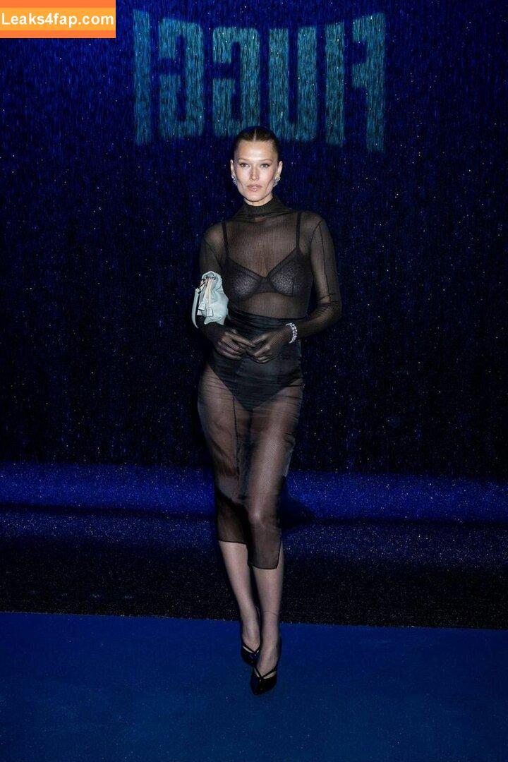 Toni Garrn / tonigarrn leaked photo photo #0511