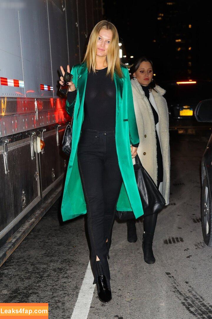 Toni Garrn / tonigarrn leaked photo photo #0516