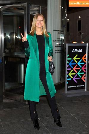 Toni Garrn photo #0517