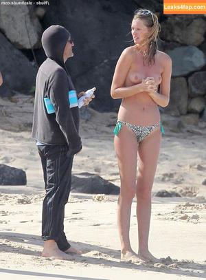 Toni Garrn photo #0555