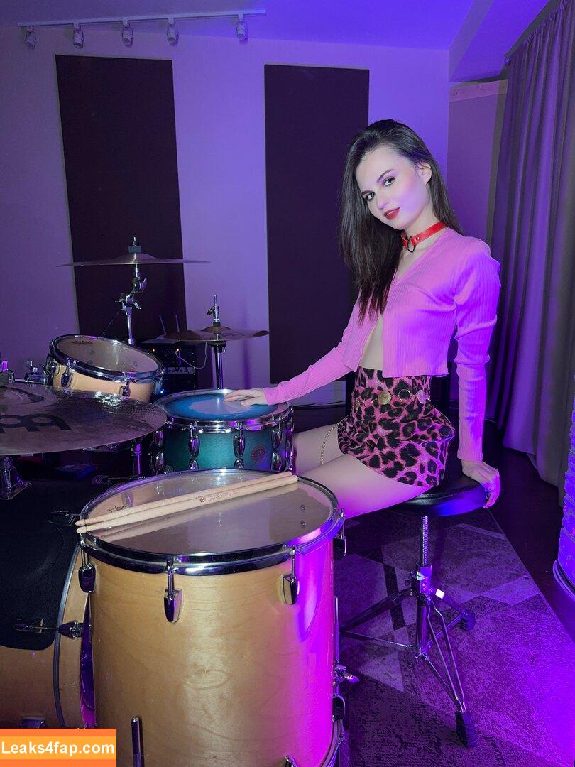 Tonya Rozatti / drummerqueen / tonya_rozatti leaked photo photo #0065