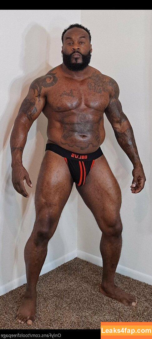 toolsfreepage / og_funkypage leaked photo photo #0103