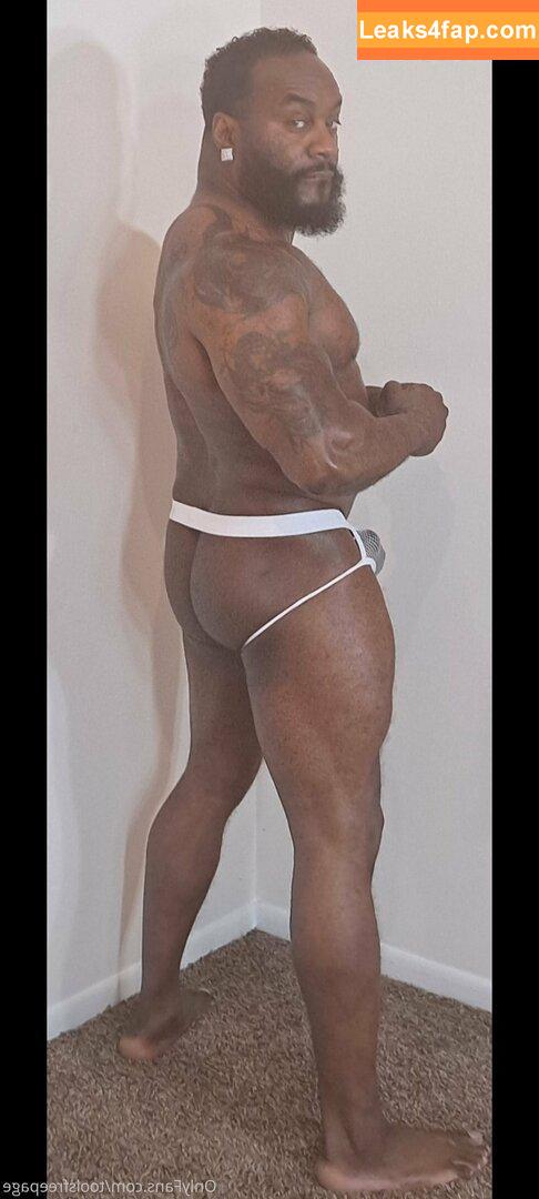 toolsfreepage / og_funkypage leaked photo photo #0126