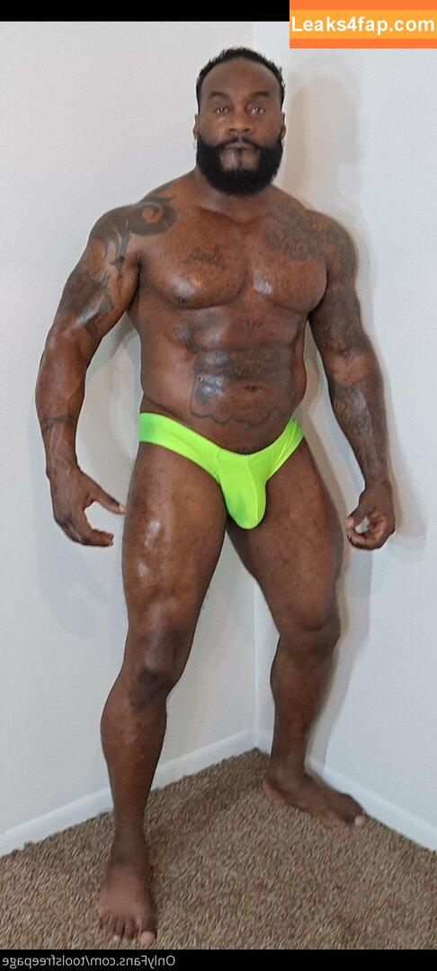 toolsfreepage / og_funkypage leaked photo photo #0135