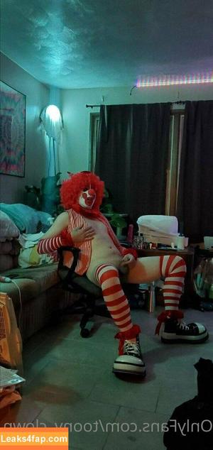 toony_clown photo #0176