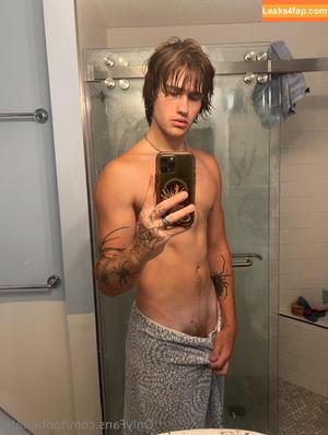 tootalltate photo #0003