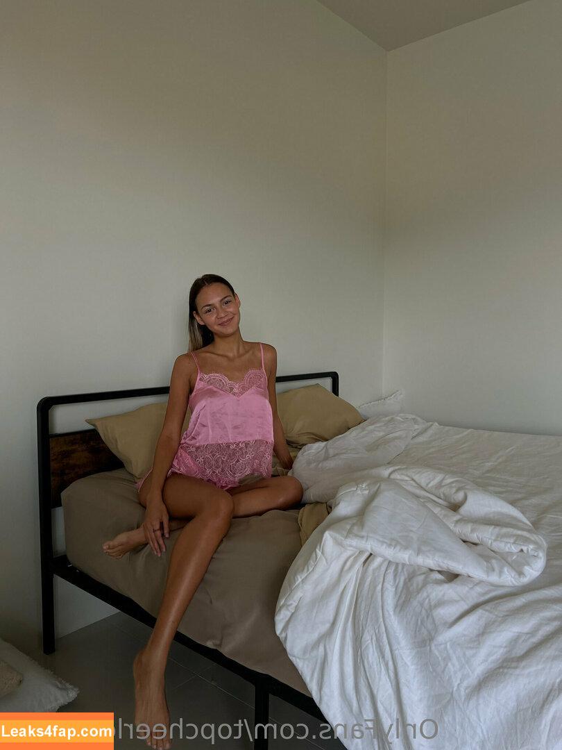 topcheerleader18 / top_secret18 leaked photo photo #0096