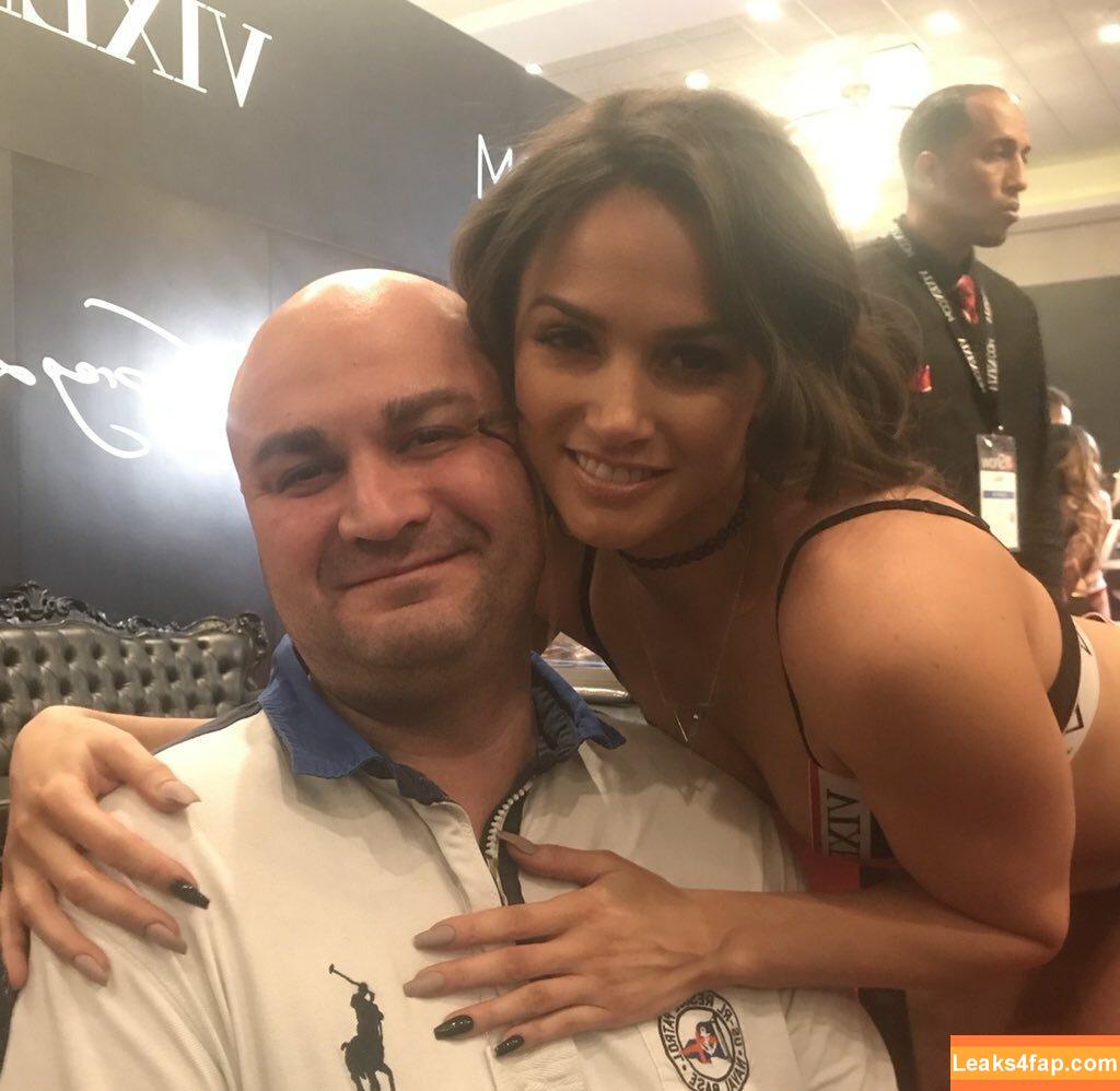 Tori Black / HollyRandall / misstoriblack / officialtoriblack / toriblackofficial_ leaked photo photo #1129