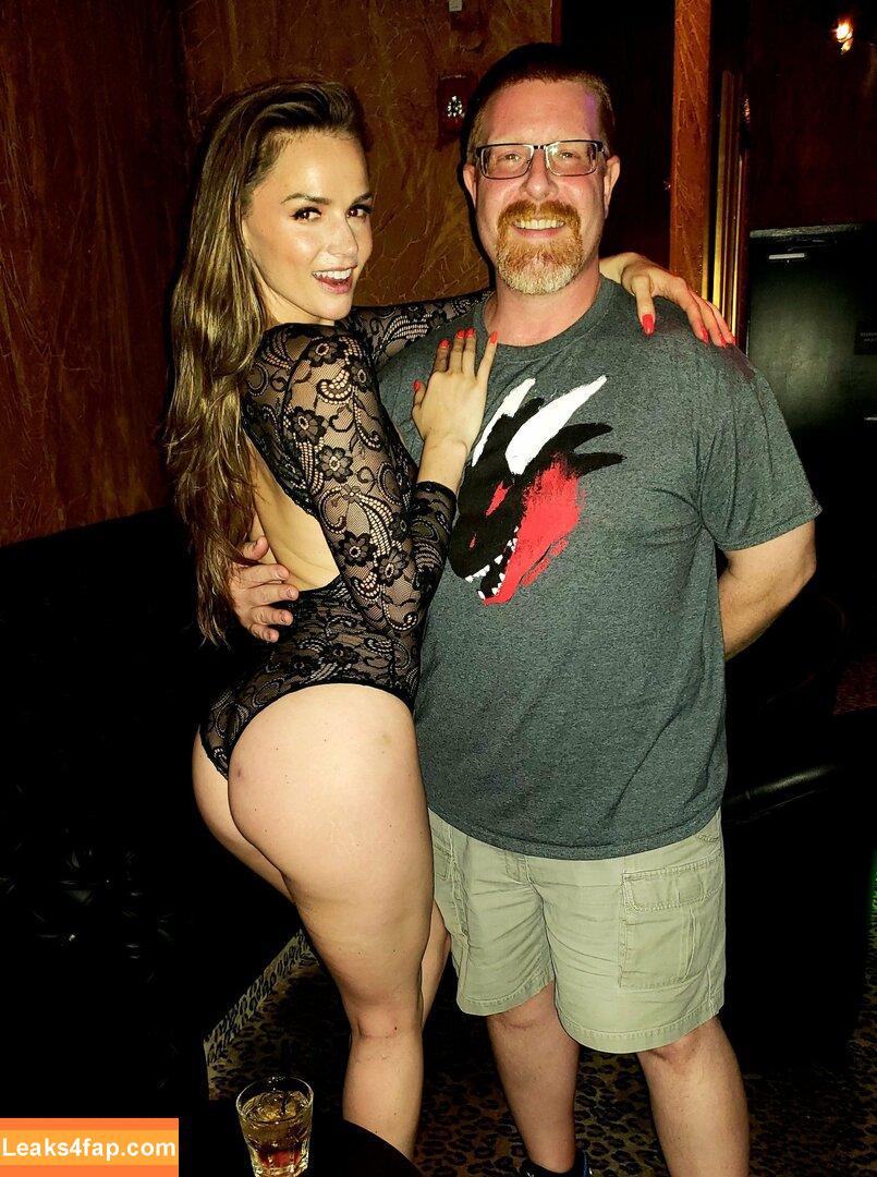 Tori Black / HollyRandall / misstoriblack / officialtoriblack / toriblackofficial_ leaked photo photo #1134