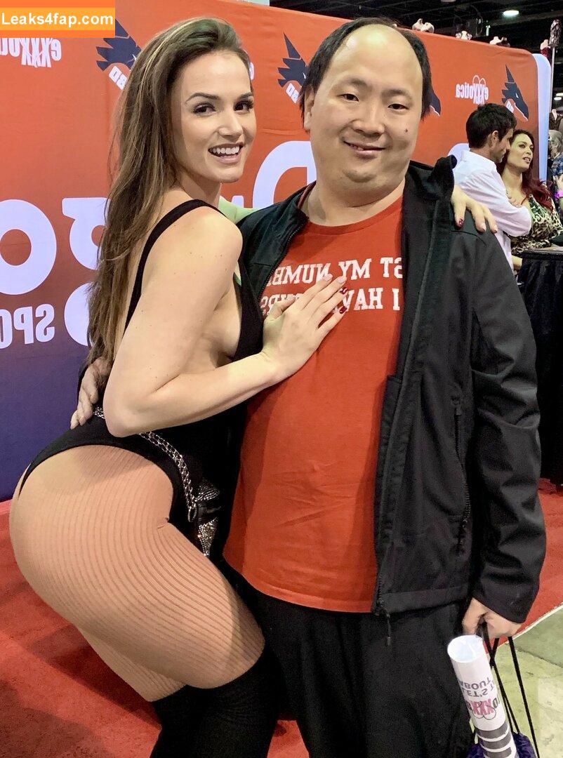 Tori Black / HollyRandall / misstoriblack / officialtoriblack / toriblackofficial_ leaked photo photo #1138