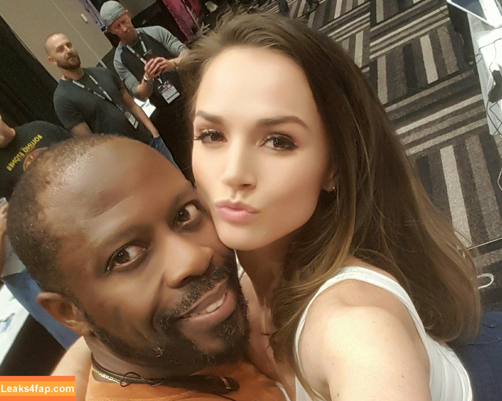 Tori Black / HollyRandall / misstoriblack / officialtoriblack / toriblackofficial_ leaked photo photo #1141