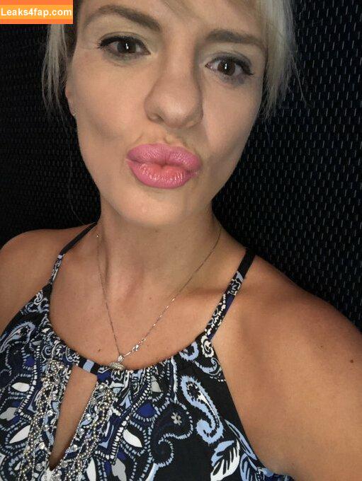 Tori Hendricz / fantasy_addict212 / tori__hendrix / torihendricz leaked photo photo #0031