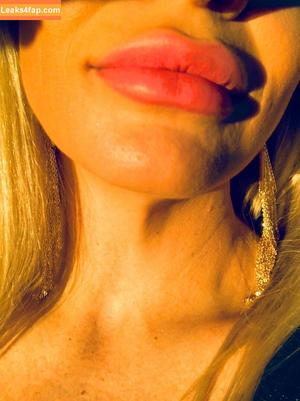 Tori Hendricz photo #0012