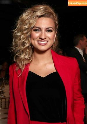 Tori Kelly photo #0086