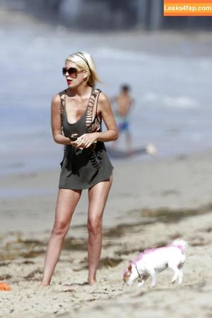 Tori Spelling i photo #0048