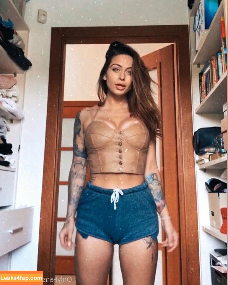 torivikk /  leaked photo photo #0014