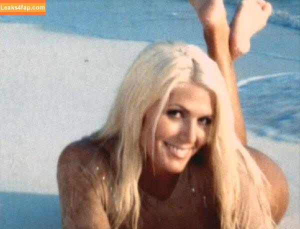 Torrie Wilson / torriewilson слитое фото фото #1018