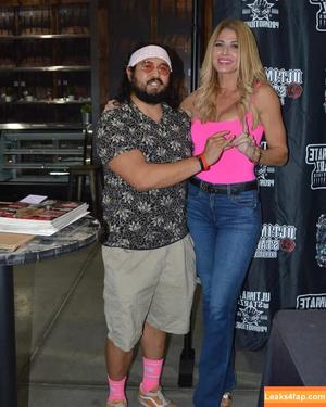 Torrie Wilson photo #1372