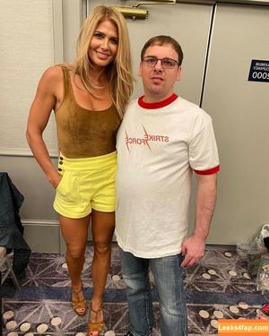 Torrie Wilson photo #1843