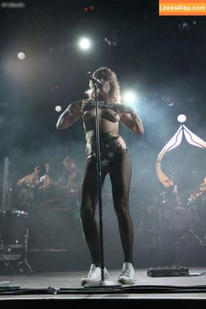 Tove Lo photo #0456