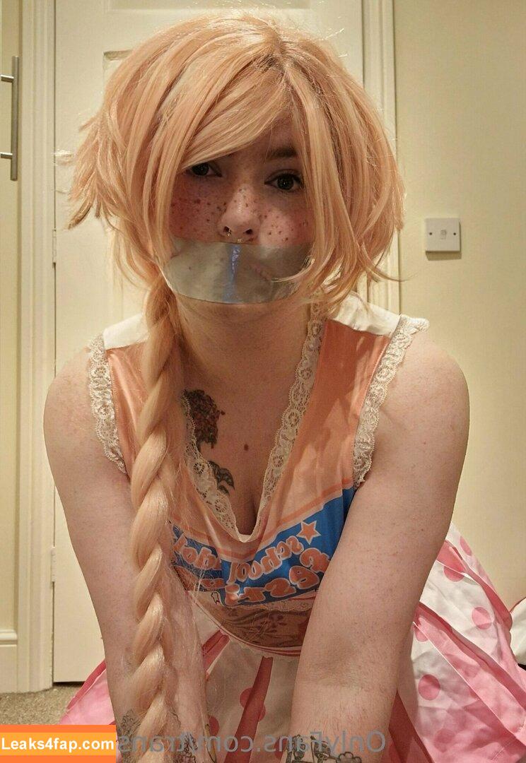 transgirlakira /  leaked photo photo #0125