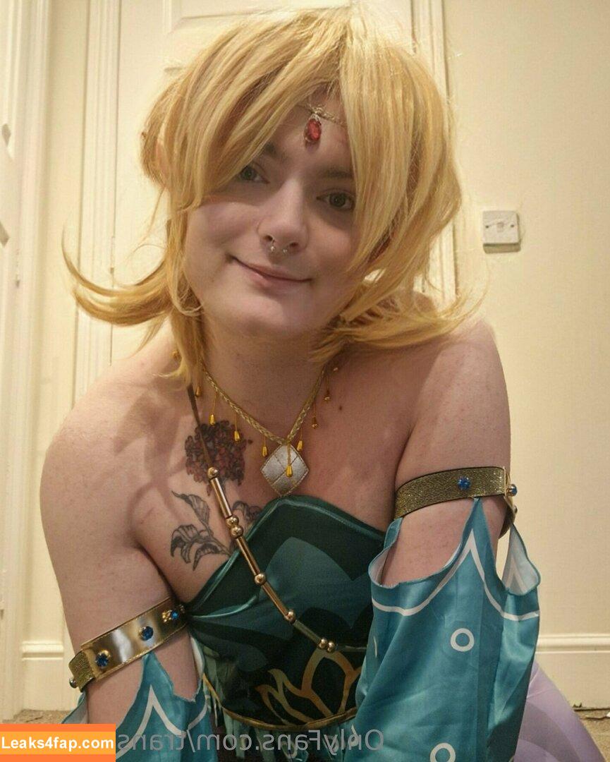 transgirlakira /  leaked photo photo #0129