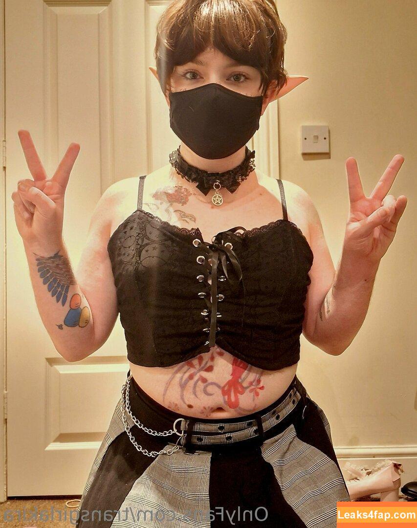 transgirlakira /  leaked photo photo #0133