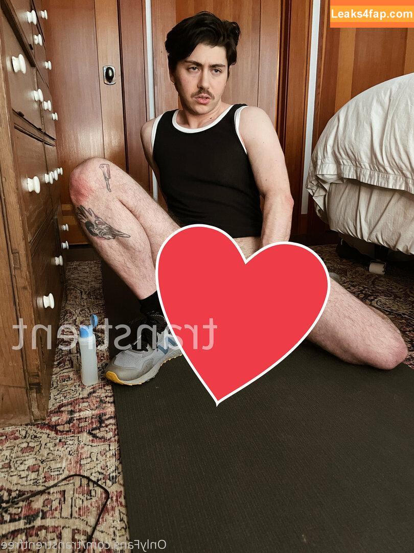 transtrentfree / toesaintfree leaked photo photo #0055