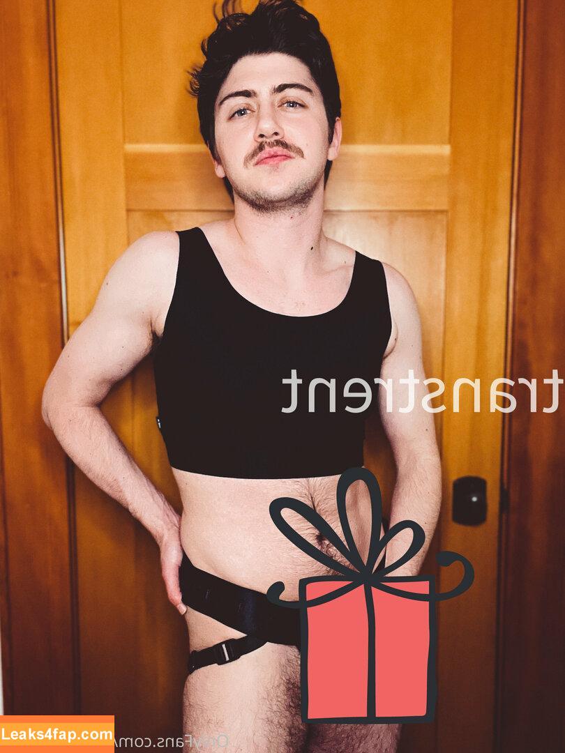 transtrentfree / toesaintfree leaked photo photo #0068